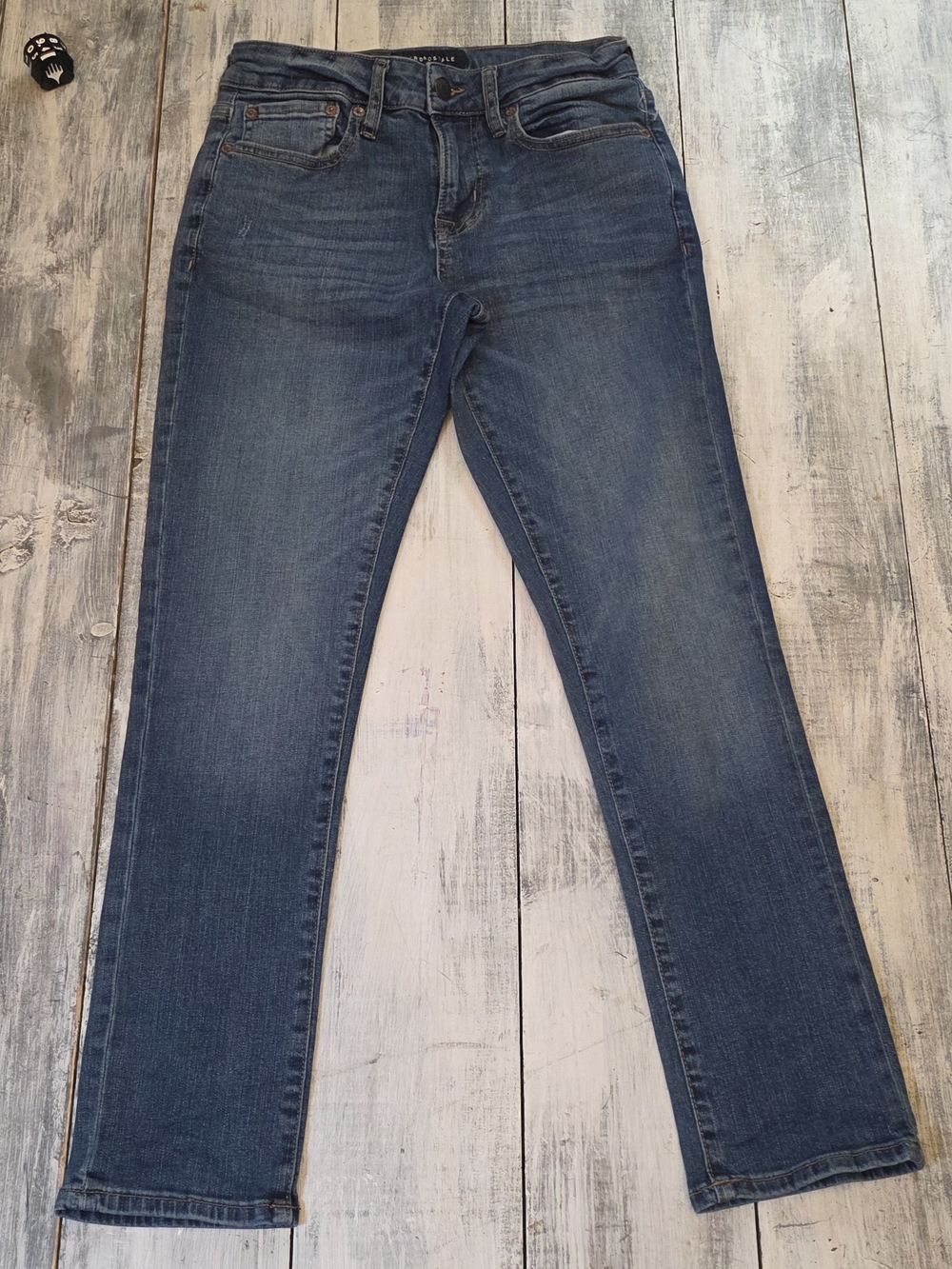 Aeropostale Women's Mid-Blue Slim Straight-Leg Stretch Jeans sz 27/28